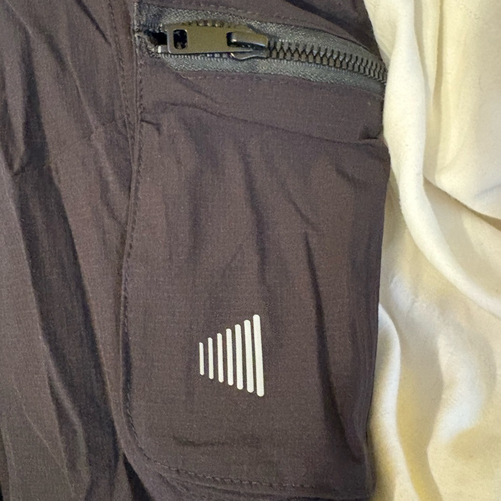 Men's Black Cargo Pants. NWT.  XL - Picture 2 of 8